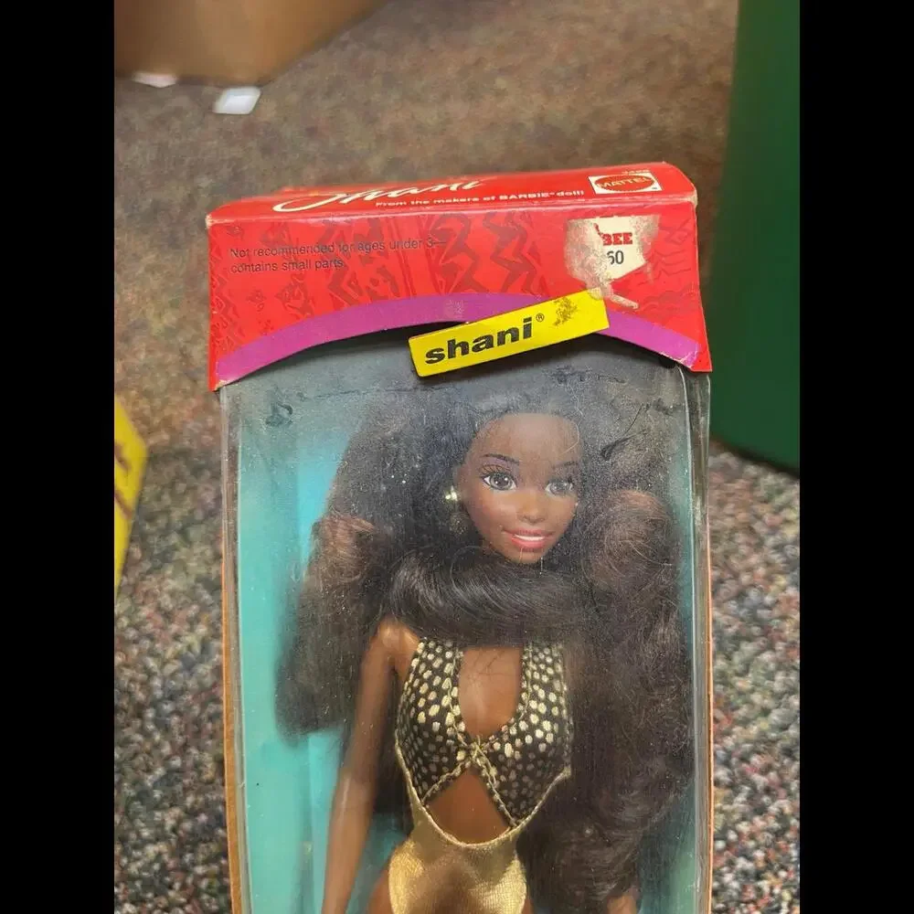 SHANI Beach‎ Streak Shani Series Doll Sun Streaked Hair 1992 MATTEL #3428
